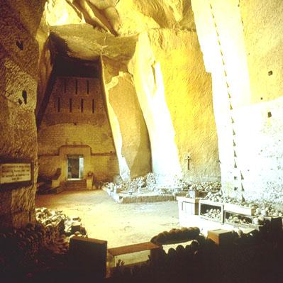 fontanella crypt